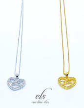 Load image into Gallery viewer, Mom Heart Necklace
